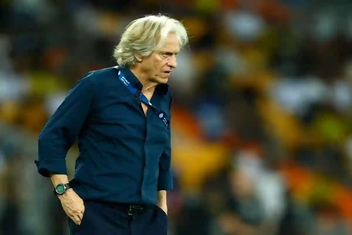 موقف النجم البرازيلي من فرصة تولي مدرب الهلال تدريب منتخب البرازيل!