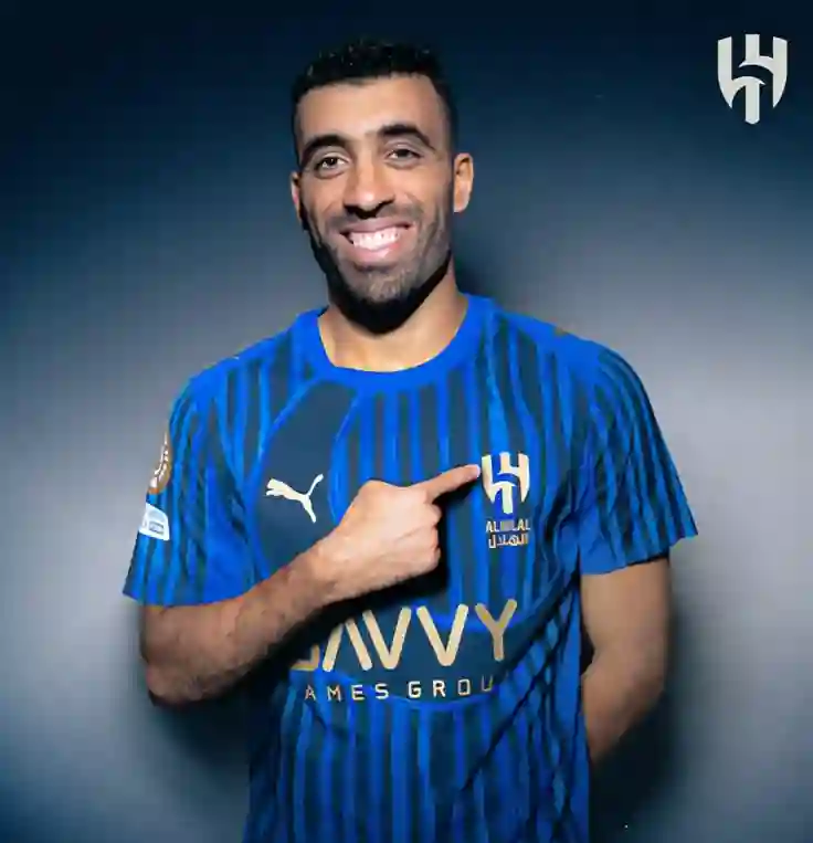 حمدالله ينضم رسميًا إلى الهلال