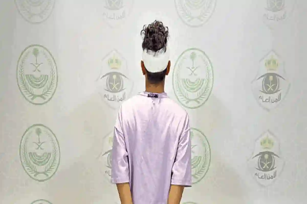 مشهد خطير ينتهي بالتوقيف .. تفاصيل القبض على مطلق النار ومصور الفيديو في تبوك .