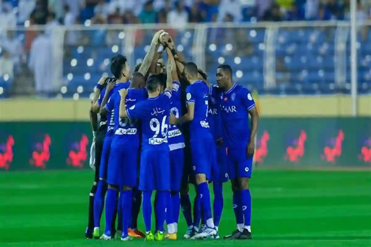 الهلال السعودي يضحي بنجمه قبل المونديال في مفاجأة صادمة