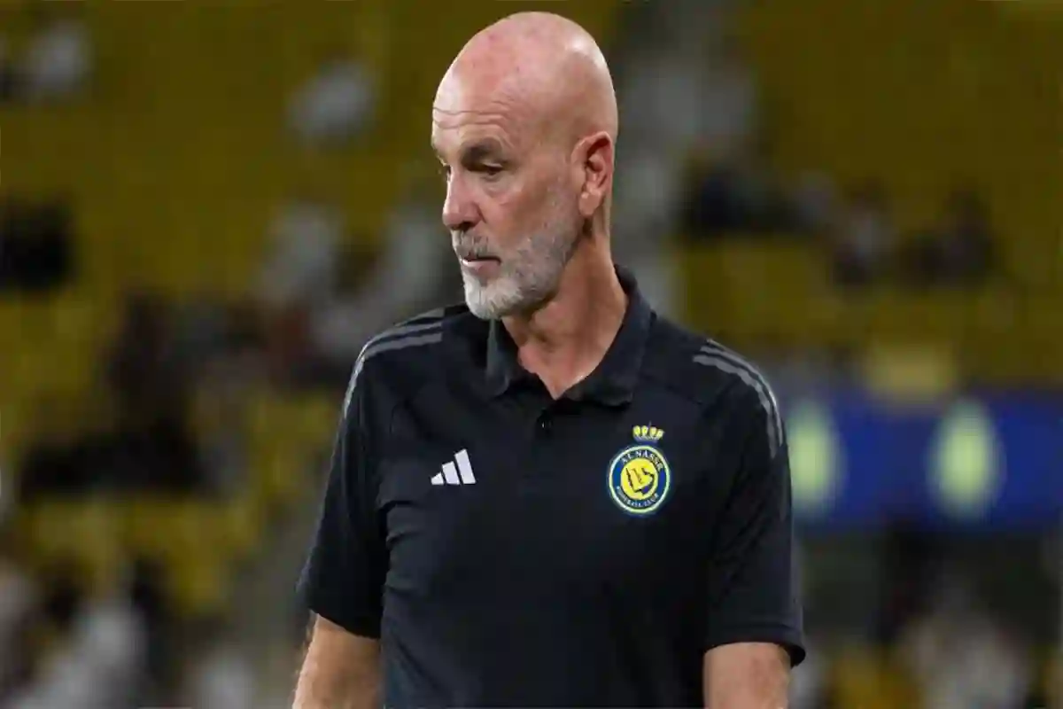 يثور جماهير نادي النصر السعودي بعد قرار مدربه الإيطالي