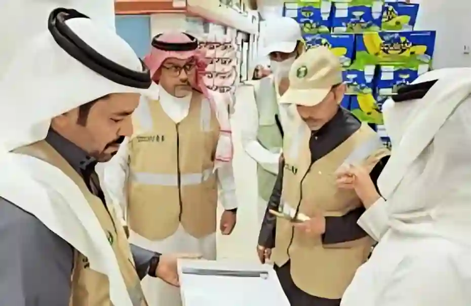 مكة تضبط أطنان أغذية فاسدة