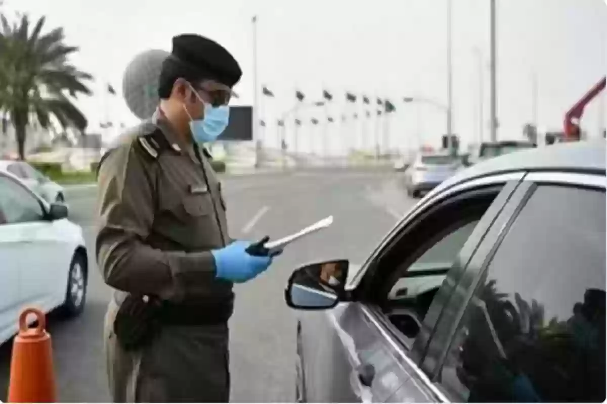 المرور السعودي يضبط المركبات المخالفة التي تقف في مواقف المعاقين