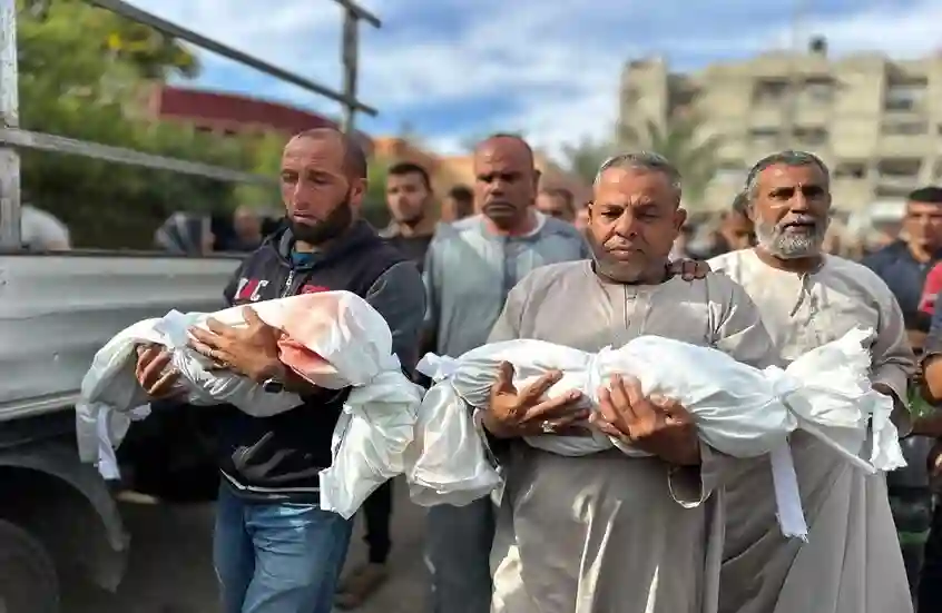 إسرائيل تقتل صحفيين وأطفالا بغزة