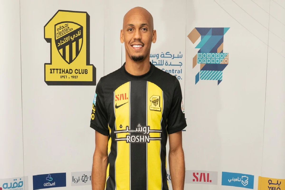 عرض أوروبي مفاجئ يهدد بقاء فابينيو مع الاتحاد ويشعل التكهنات.