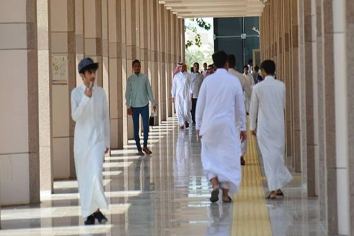 طلاب  في الجامعة 