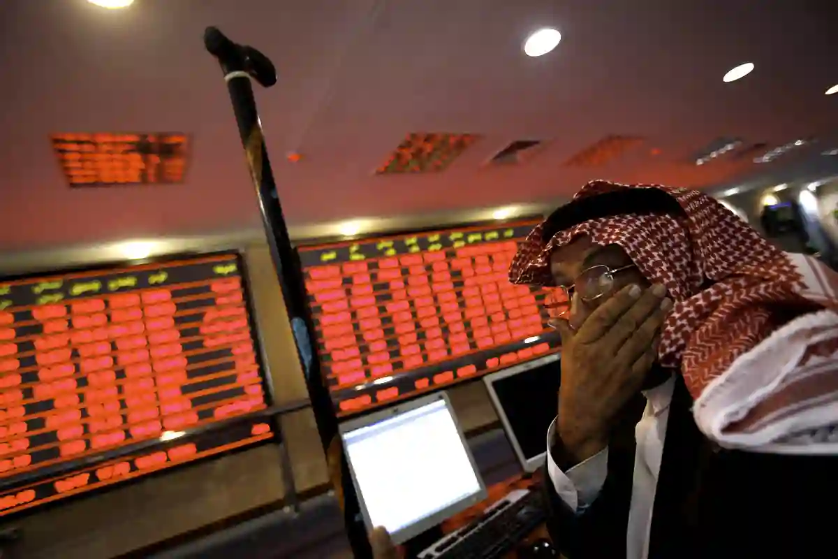 السوق السعودي يتراجع