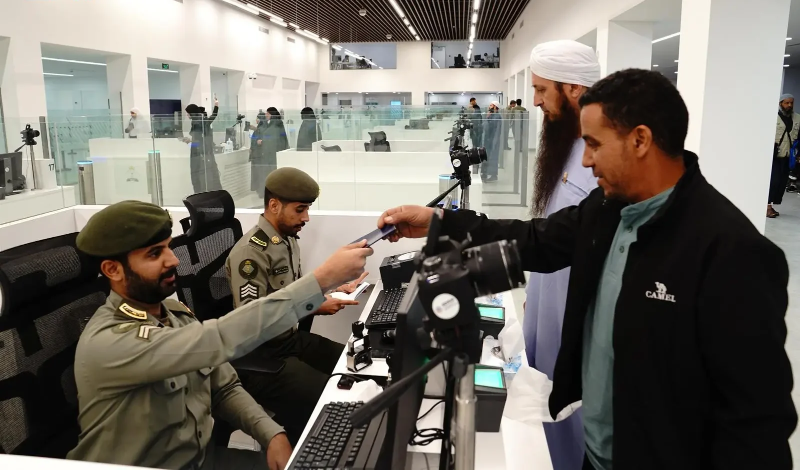 جوازات منفذ حالة عمار