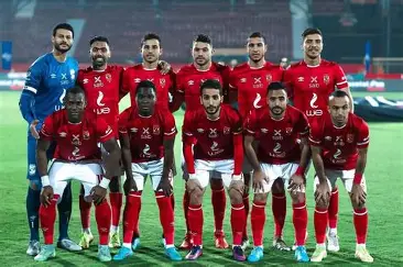 الأهلي يتمسك بفرصة التأهل