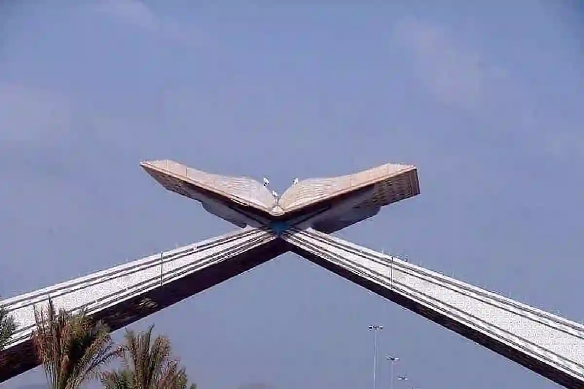 إغلاق وإزالة في مكة .. 6 أحياء تحت المجهر التنظيمي.