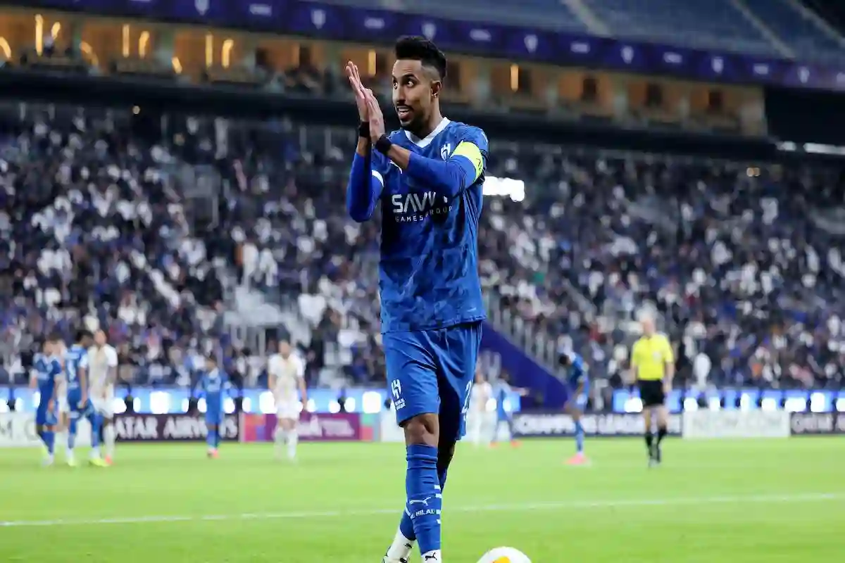 ما سبب تعثر مفاوضات تجديد عقد سالم الدوسري مع نادي الهلال السعودي؟!